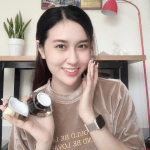 Hotgirl xinh đép sử dụng mỹ phẩm princess white